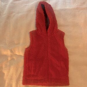 Mini Boden Fuzzy Hooded Zip-Up Vest